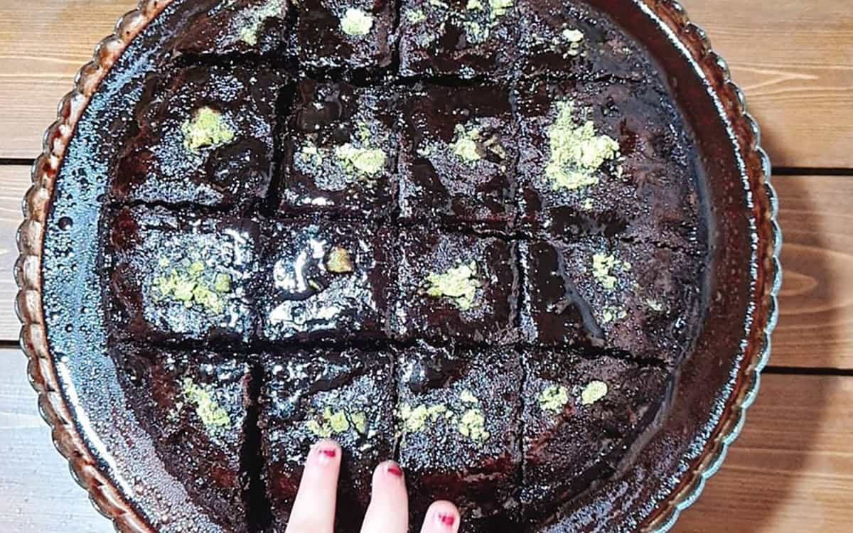 کیک قابلمه‌ ای شکلاتی
