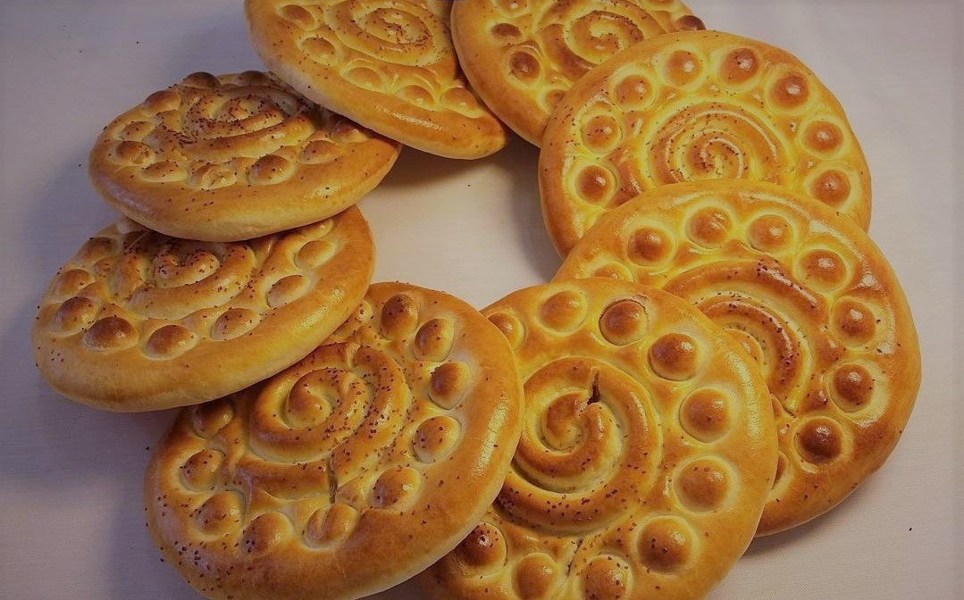 طرز تهیه کلوچه فومنی