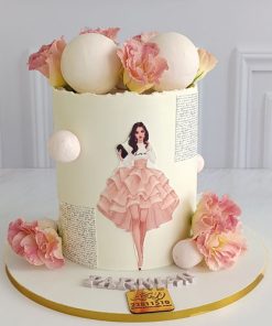 کیک بهاری دخترانه و پروانه