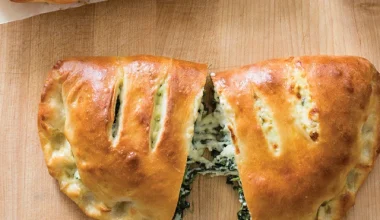 طرز تهیه کالزون غذای ایتالیایی